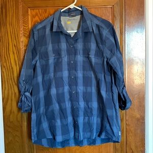 Eddie Bauer Women's Blue Checked Size L-  UPF Guide Long-Sleeve Shirt